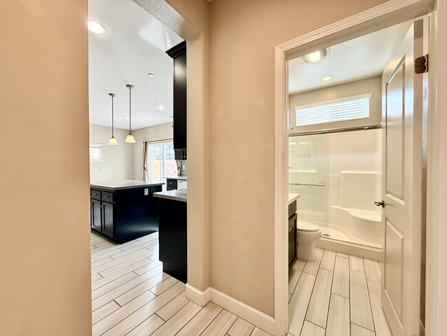 Building Photo - 7107 Oswego Ct