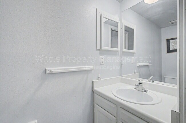 Building Photo - 11789 Pennsylvania St