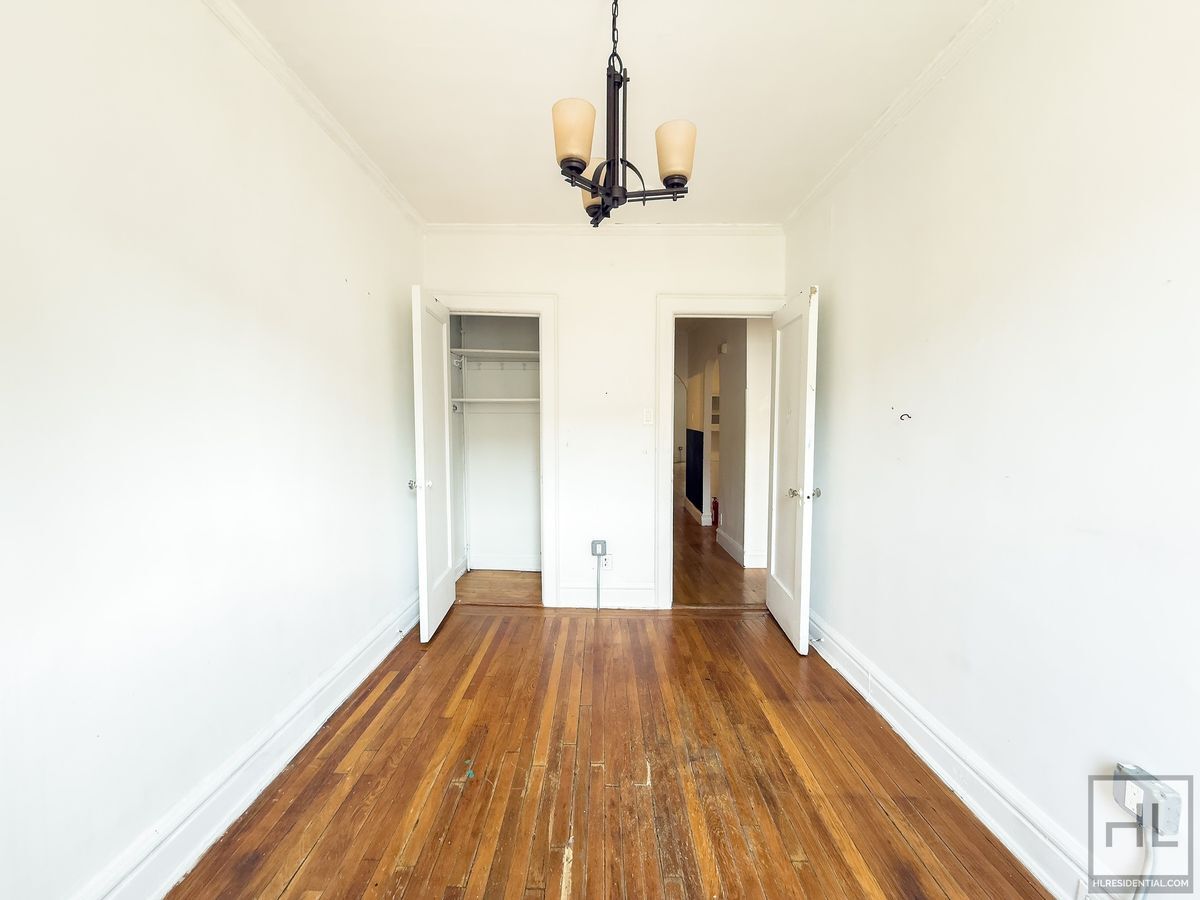 Building Photo - SULLIVAN PLACE / Renovated Full-Floor 1-Be...