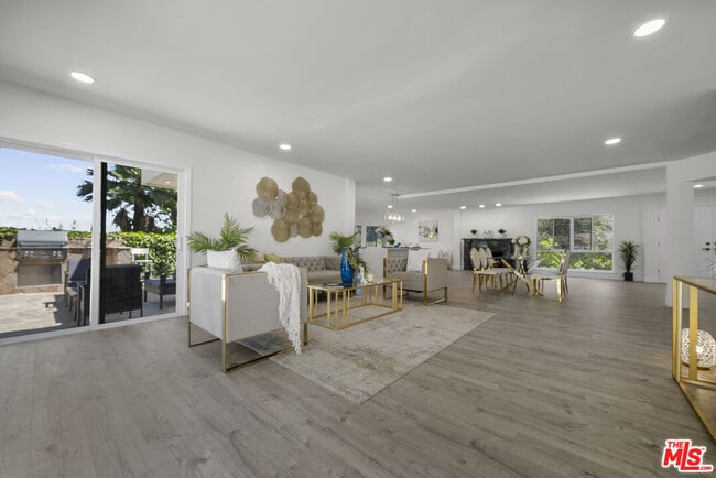 Building Photo - 3453 Green Vista Dr