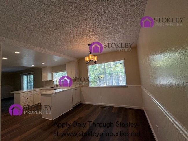 Building Photo - 18 Bonnie Pl