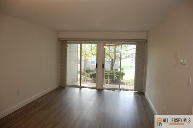 Building Photo - 124 Concordia Cir