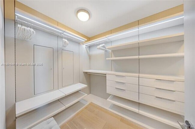 Building Photo - 10201 Collins Ave