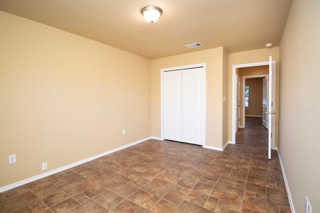 Building Photo - 1525 Cozumel Dr