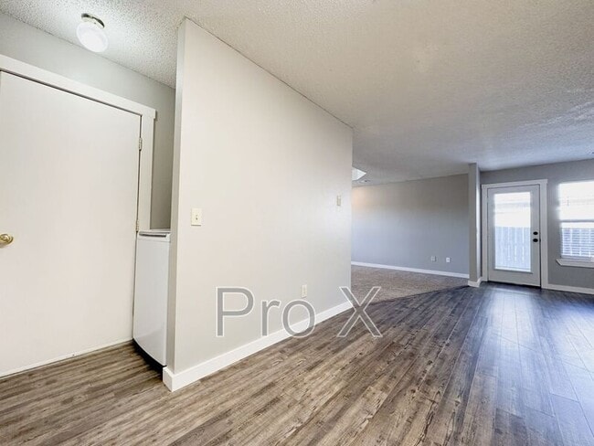 Building Photo - 1446 N Dawn Dr