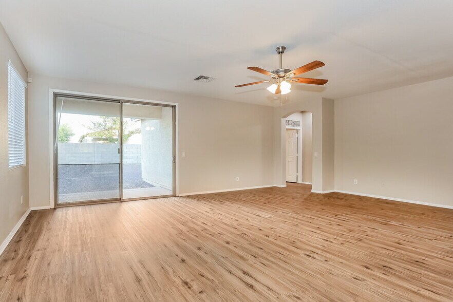 Building Photo - 6603 S 17th Ave