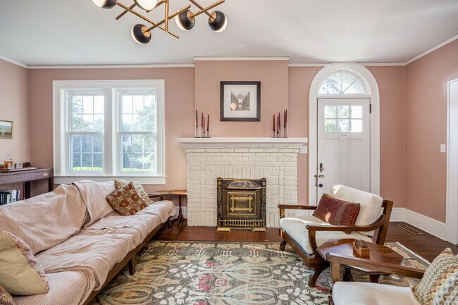 Building Photo - Large remodeled historic home now available!