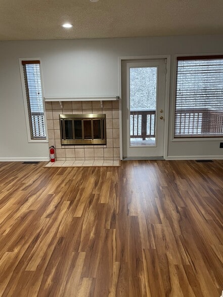 Master bedroom with exterior deck - 2533 La Honda Dr