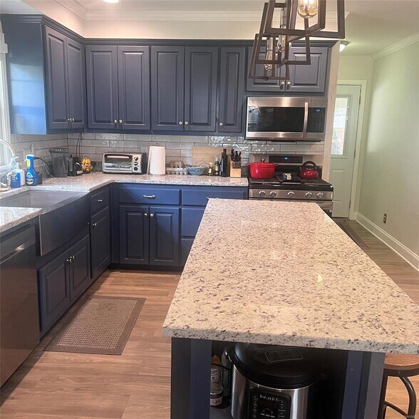 Building Photo - 317 Holly Ridge Dr