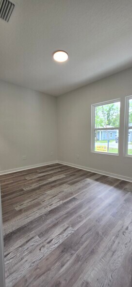 Building Photo - 55 Delmonte St