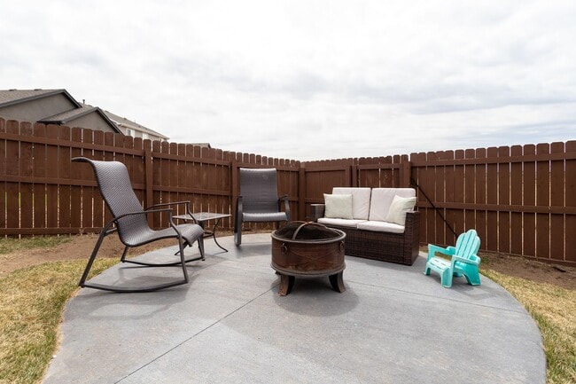 Building Photo - Exquisite 2-Story Home: Luxury Living in Tranquil Cul-de-Sac Setting!!