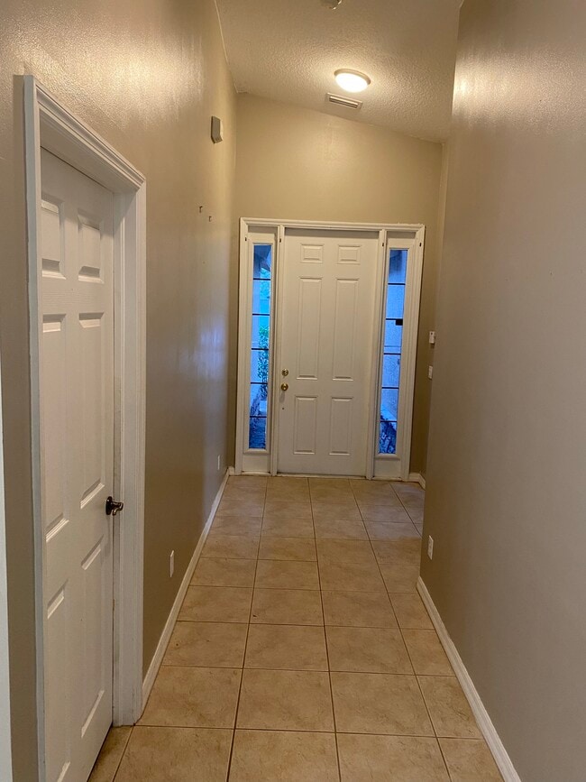 Building Photo - 375 Lexington Ave SW