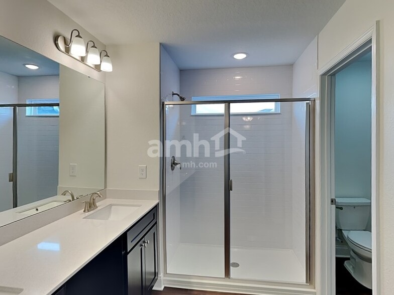 Building Photo - 6102 Little Blf Cir