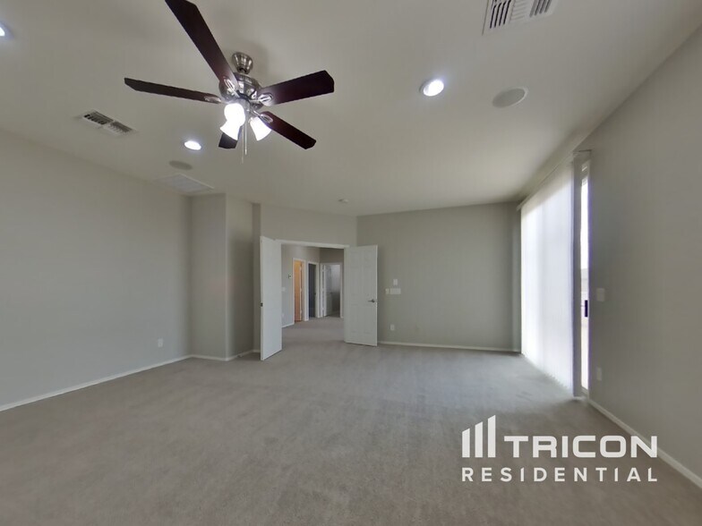 Building Photo - 43978 Caven Dr