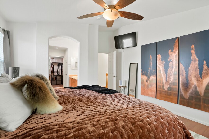 Building Photo - 16655 Trail Sky Cir