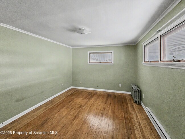 Building Photo - 310 21st Ave