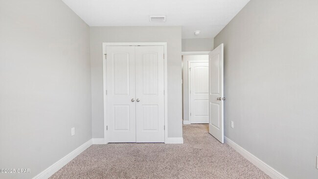 Building Photo - 7456 Shadow Lake Dr