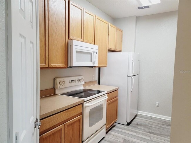 Building Photo - 6402 Cava Alta Dr