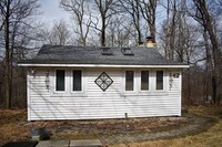 Building Photo - 42 Woodland Cir S