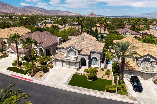 Building Photo - 8824 Cortile Dr