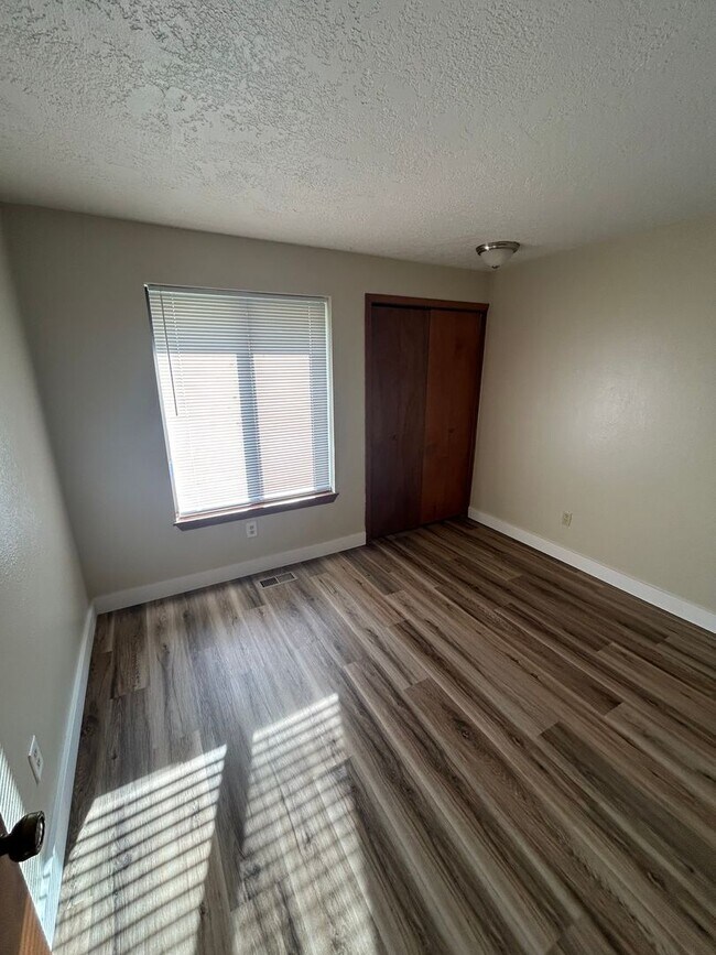 Building Photo - Renovated 3 Bedroom, 2 Bath Home in Newberg