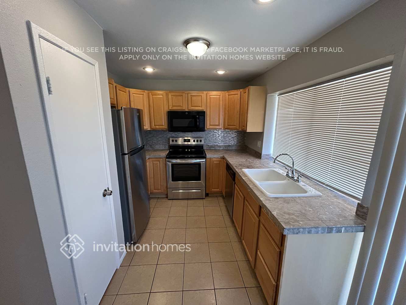 Building Photo - 5623 W Brown St