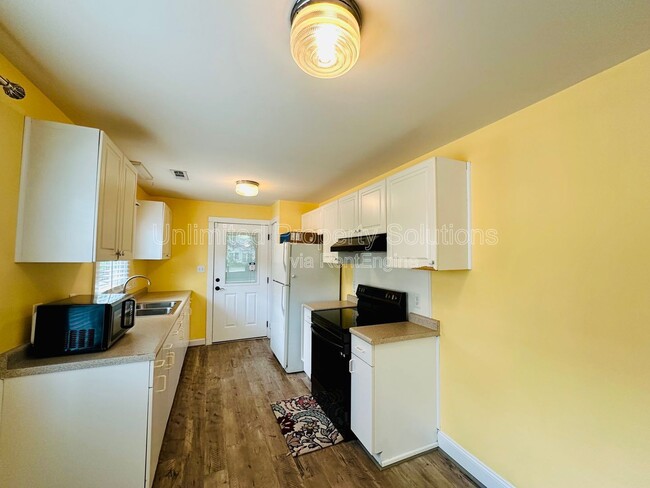 Building Photo - 5009 Park Ave