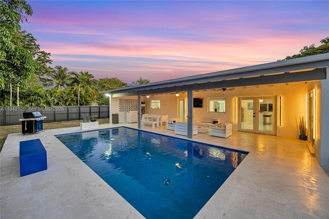 Building Photo - 8501 SW 142nd St