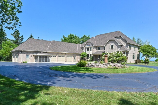 Building Photo - Expansive and Stately Home on Lake Michigan