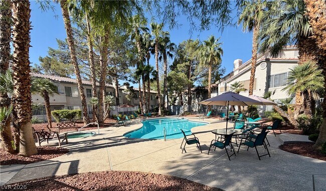 Building Photo - 3131 Key Largo Dr