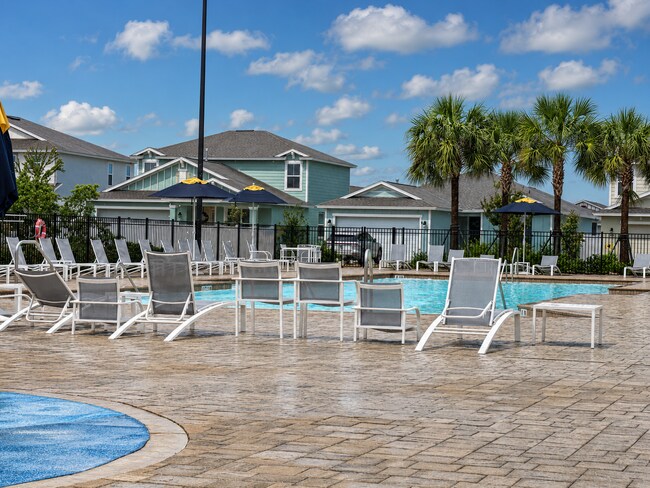 Building Photo - Experience modern & expansive living in this corner-lot 5Bedrooms/3.5Bath home at Ocala!