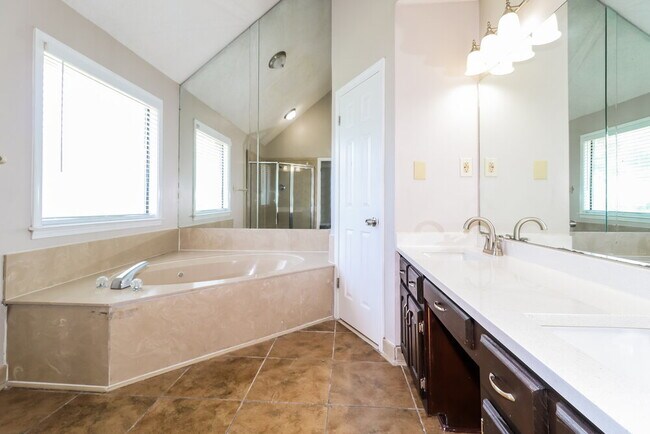 Building Photo - 57 S Sanga Rd