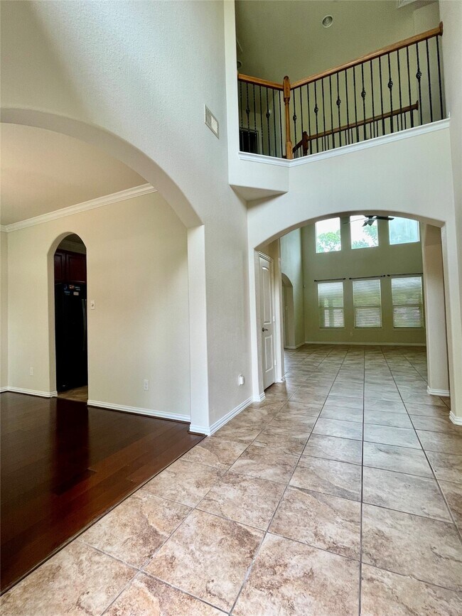 Building Photo - 20801 Sheridan Heights Ln