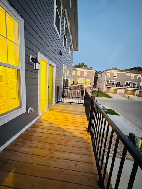 Building Photo - 4883 Gilbert Dr