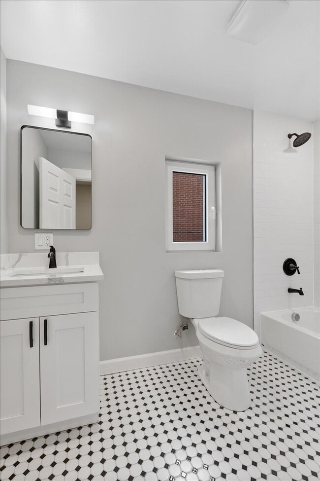 Building Photo - 3751 N Clifton Ave