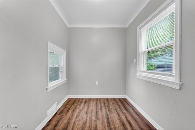 Building Photo - 3557 Silsby Rd