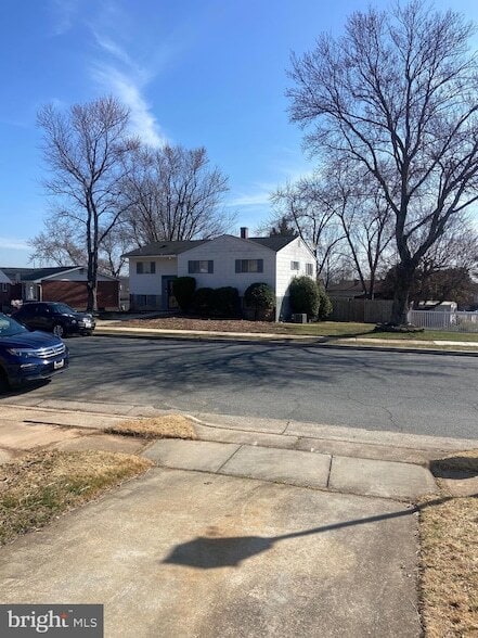 Building Photo - 5104 McFaul Rd