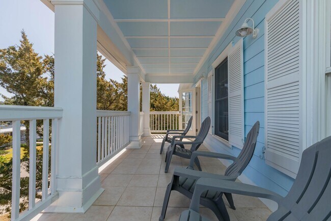 Building Photo - 313 S Forest Dune Dr