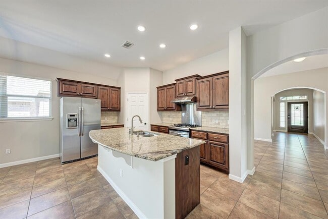 Building Photo - 108 Latitude Ln