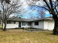 Building Photo - 208 Hawthorne St