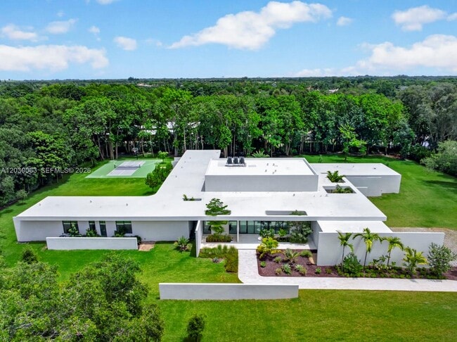 Building Photo - 5671 SW 130th Ave