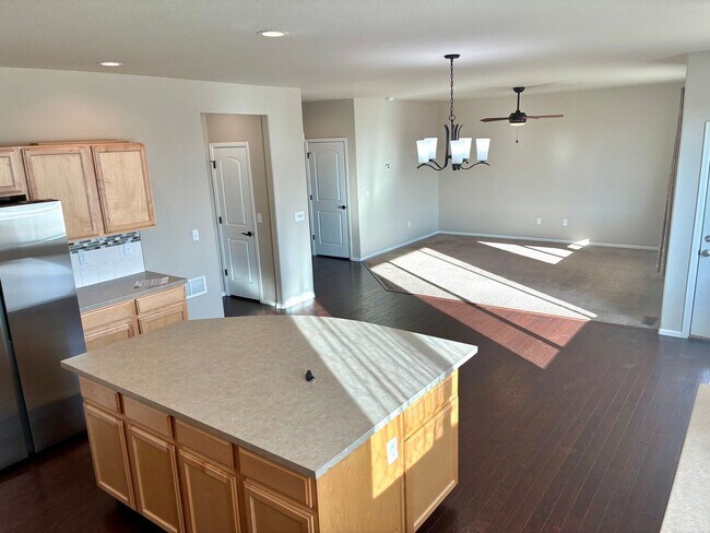 Building Photo - Beautiful 4 Bed/3 Bath West Greeley Home – Spacious Lot & Great Location! Free February Rent! Mov...