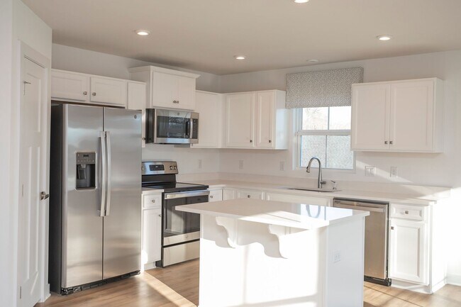 Building Photo - Beautiful One Level Home in Columbia!