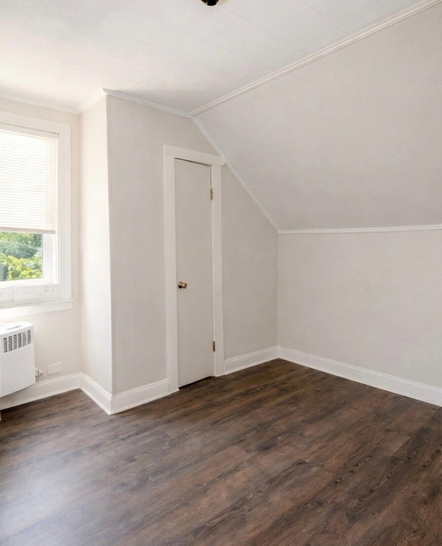 Building Photo - 79 Vine St