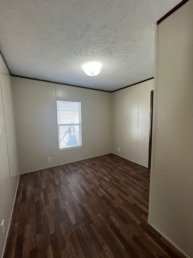 Building Photo - 142 County Rd 5516