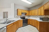 Building Photo - 9916 Nixon Dr