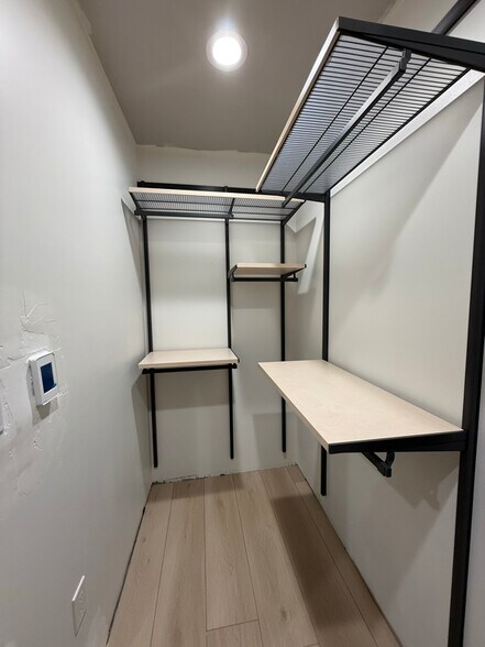 Building Photo - 1410 Central Ave