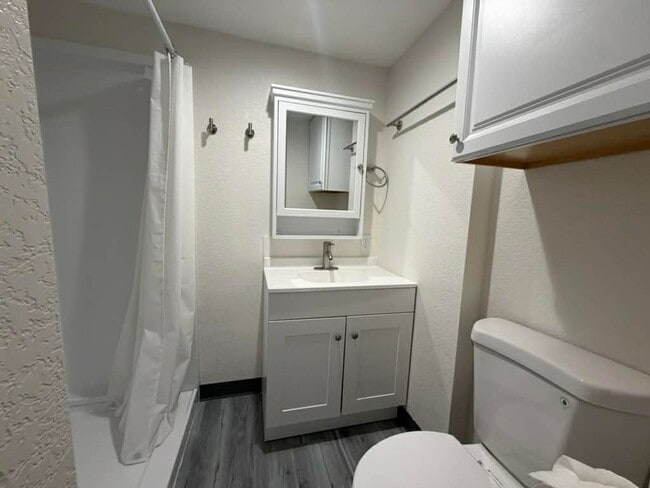 Building Photo - North Fort Myers Unit