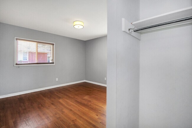 Building Photo - 3 bedroom 2 bath home in a great area filled with tons of extras you will LOVE!