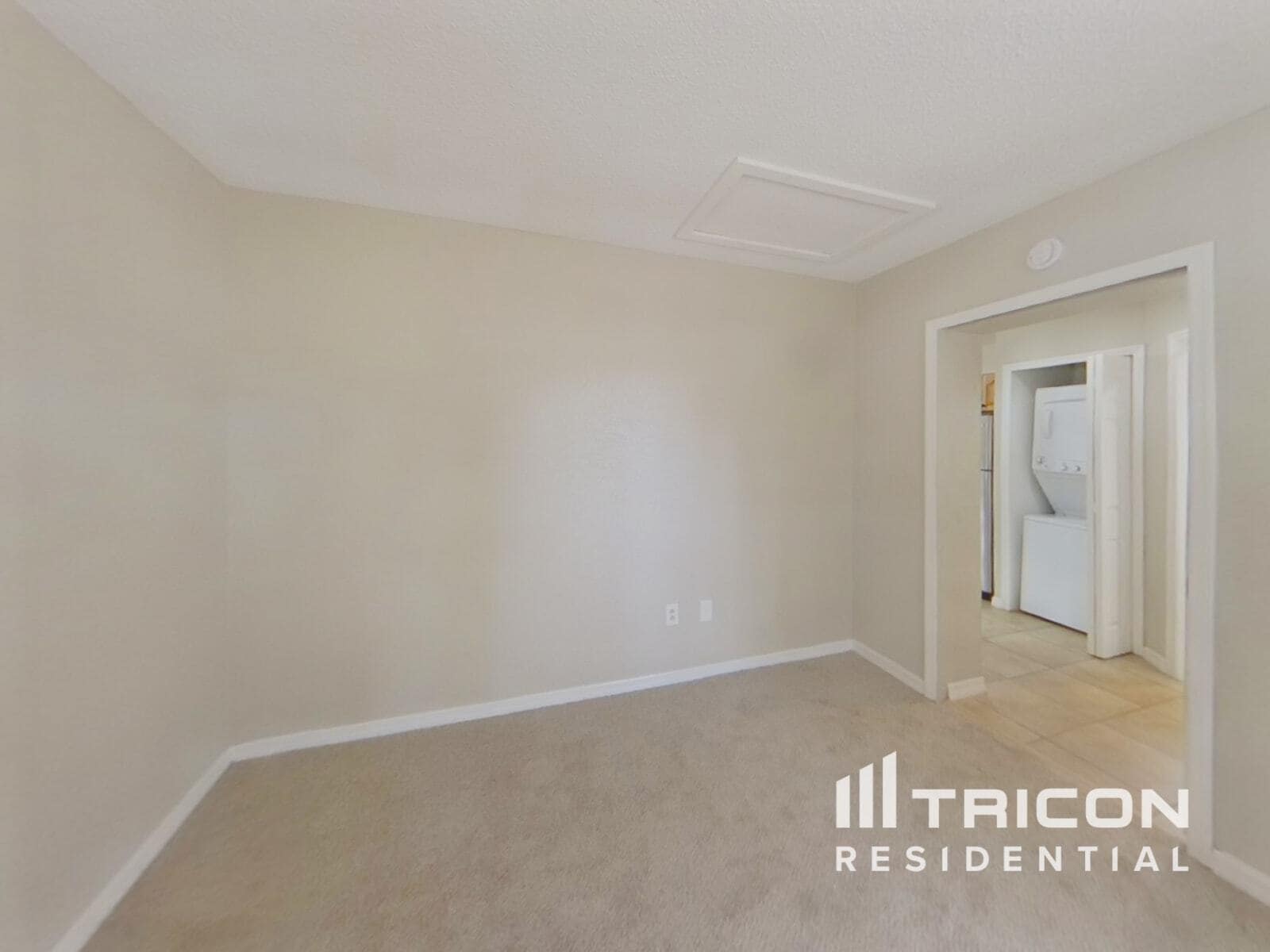 Building Photo - 10811 La Vista Loop